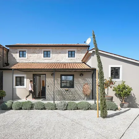 Ipause Vila Dracevac