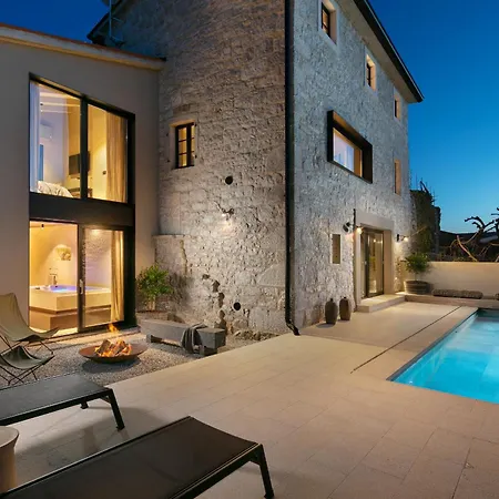 Ipause Villa